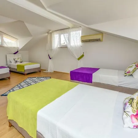 Buket - Calis Beach Holiday With Private Pool Villa Fethiye