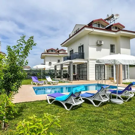 Buket - Calis Beach Holiday With Private Pool Villa Fethiye