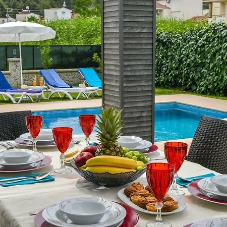 Buket - Calis Beach Holiday With Private Pool * Fethiye