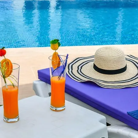 Villa Buket - Calis Beach Holiday With Private Pool